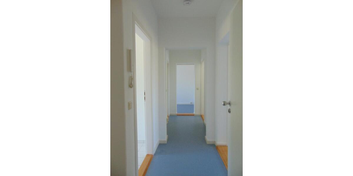 Etagenwohnung Sassnitz - 3 Zimmer, 64 m&sup2;, 385&euro; | Angebot:26351006