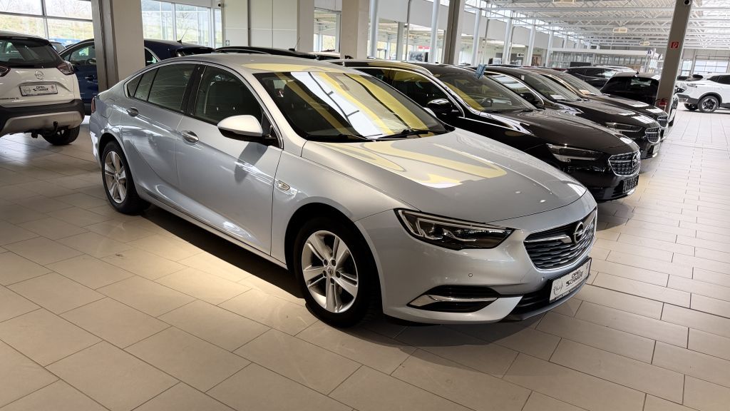 Opel Insignia 120.085 km 11.490 &euro; Wilhelmshaven 26389