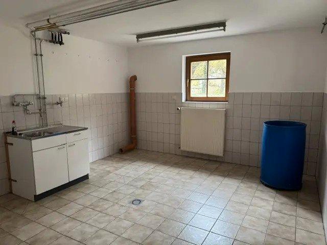 Einfamilienhaus Dettelbach - 8 Zimmer, 266 m&sup2;, 550.000&euro; | Angebot:26395311