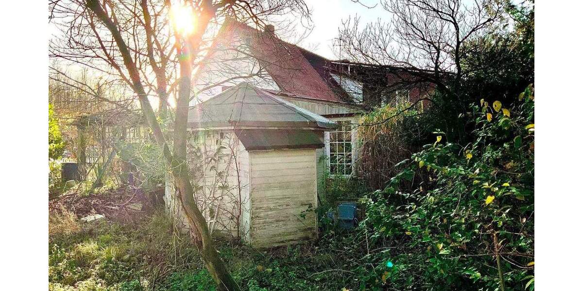 Sehlingen! Großartige Doppelhaushälfte auf spektakulärem Grundstück! 3 zimmer