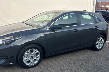 Kia ceed / Ceed 19.990 km 24.990 &euro; Bad Tabarz 99891