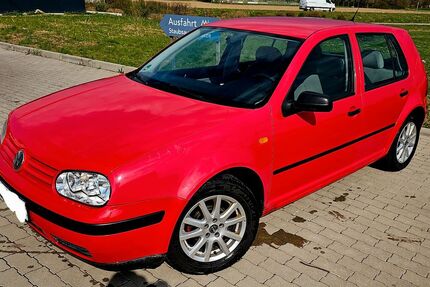 VW Golf 181.000 km 850 &euro; Teningen 79331