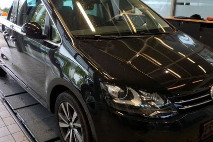 VW Sharan 66.061 km 33.900 € Rastede/ Wahnbek 26180
