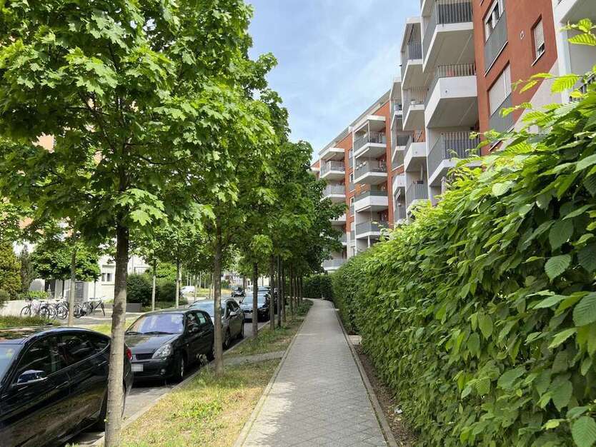 Wohnung zum Kaufen in Frankfurt am Main 670.000 € 97.6 m²