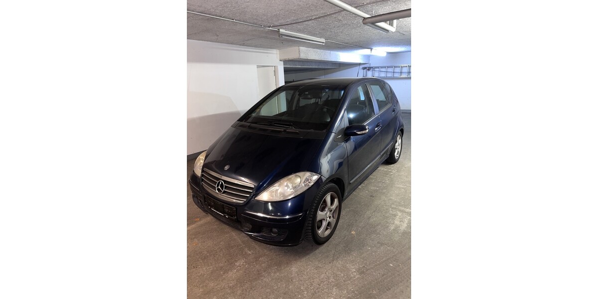 Mercedes-Benz A-Klasse 238.888 km 2.299 &euro; Düsseldorf 40213