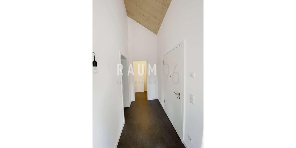 Dachgeschoßwohnung Bad Staffelstein - 3 Zimmer, 95 m&sup2;, 1.100&euro; | Angebot:26283931