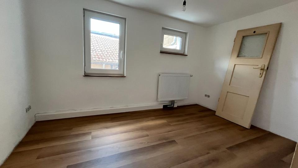 Reihenhaus Bürgel - 5 Zimmer, 120 m&sup2;, 225.000&euro; | Angebot:27082838