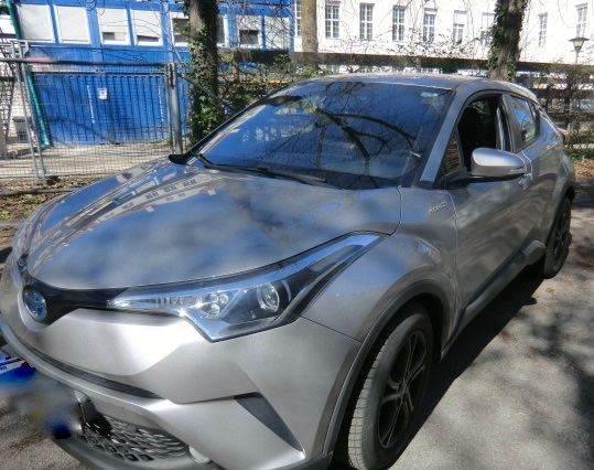 Toyota C-HR 75.000 km 18.500 &euro; München 80689