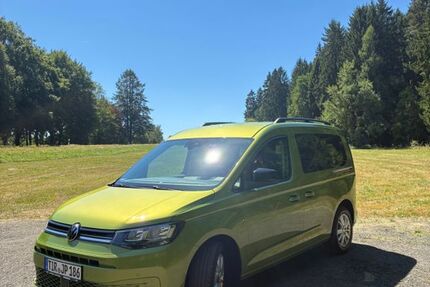VW Caddy 127.000 km 19.400 &euro; Krummennaab 92703
