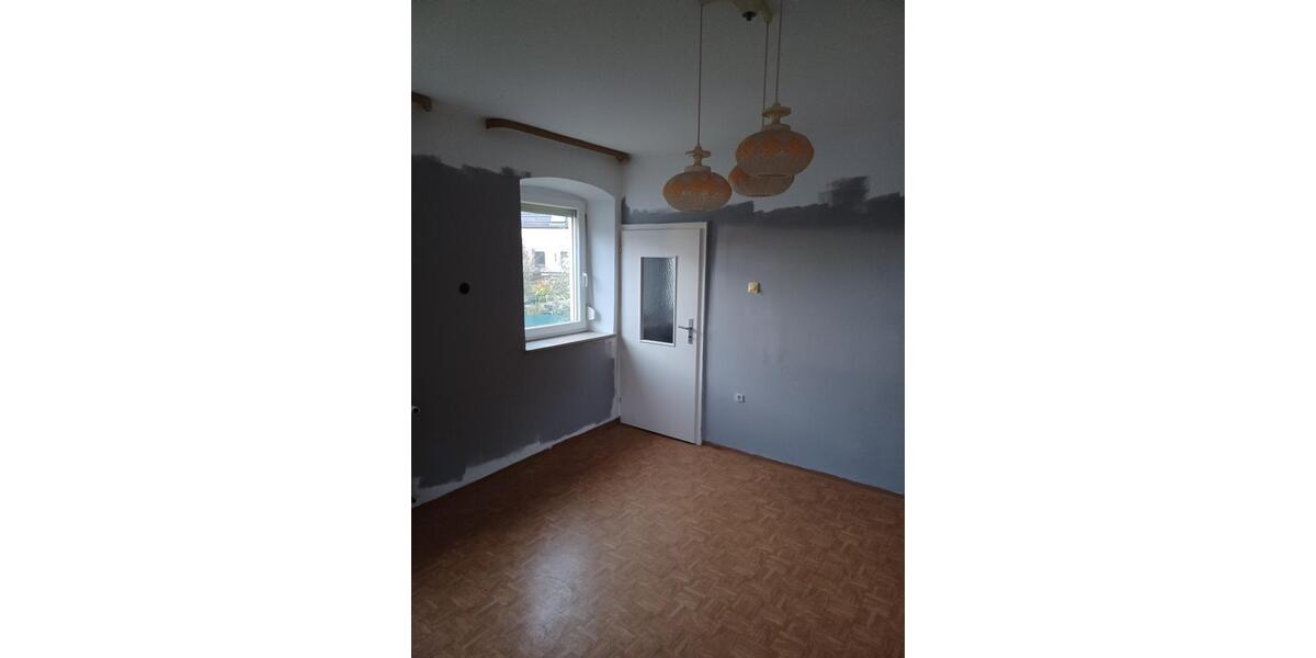 Einfamilienhaus Theres - 9 Zimmer, 175 m&sup2;, 179.000&euro; | Angebot:27117776