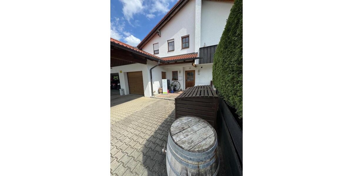 Etagenwohnung Aschau am Inn - 4.5 Zimmer, 130 m&sup2;, 1.200&euro; | Angebot:26492902