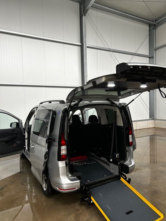 VW Caddy 5.542 km 39.000 € Kirchhundem 57399