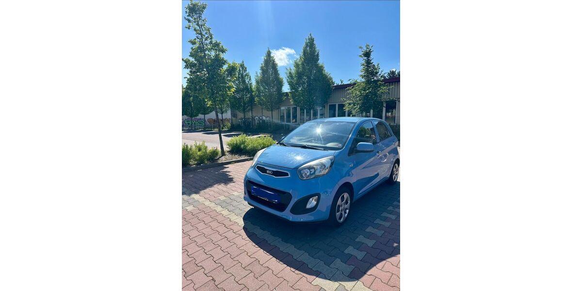 Kia Picanto 130.000 km 3.800 &euro; Halle 06114