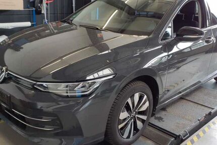 VW Golf 11.111 km 33.530 &euro; Bruckmühl 83052