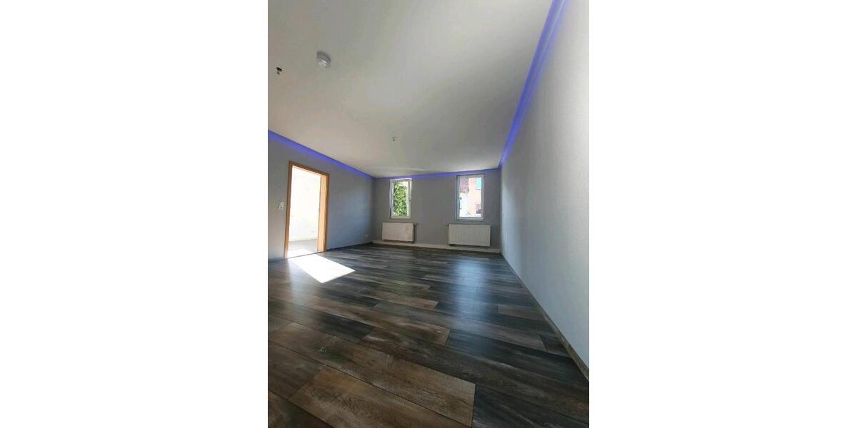 Etagenwohnung Pößneck - 5 Zimmer, 110 m&sup2;, 700&euro; | Angebot:26549030