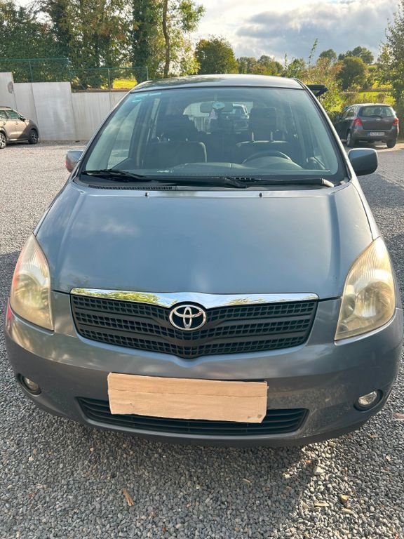 Corolla Verso