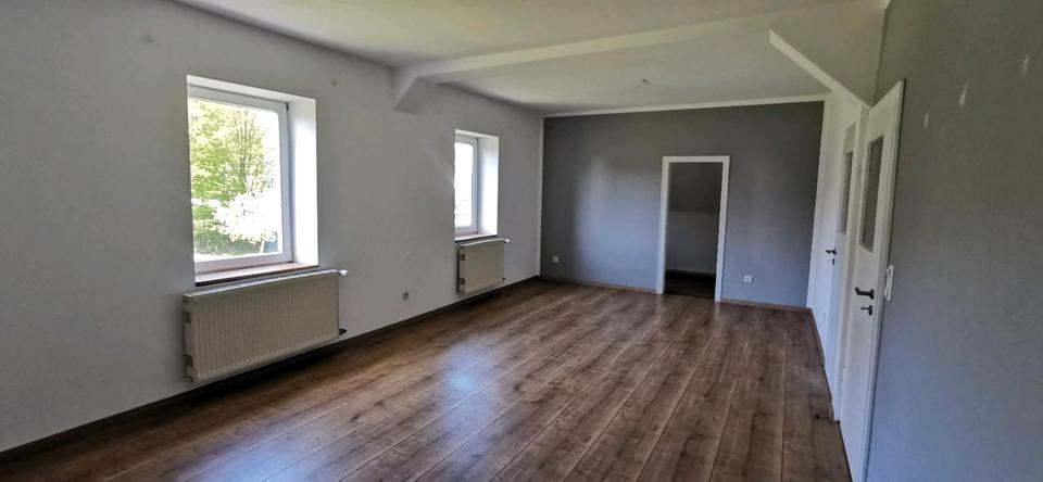 Etagenwohnung Lügde - 2 Zimmer, 80 m&sup2;, 450&euro; | Angebot:26372660