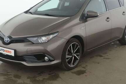 Toyota Auris 62.674 km 17.220 &euro; Hamburg 22529