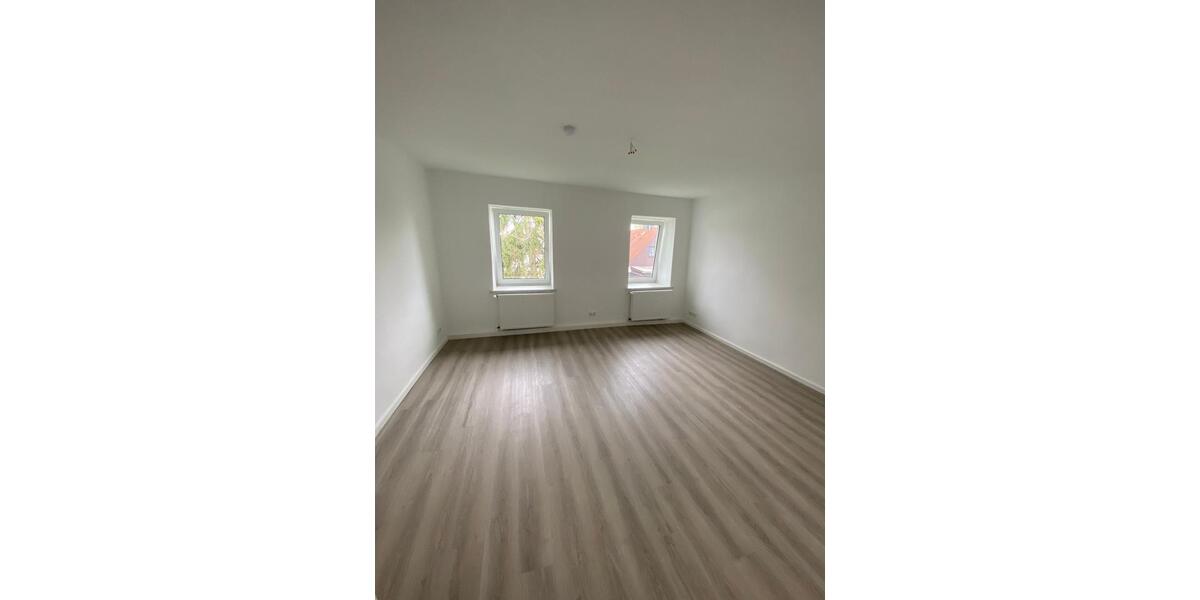 Etagenwohnung Mücheln (Geiseltal) - 3 Zimmer, 62 m&sup2;, 380&euro; | Angebot:26533748