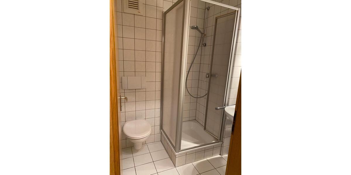 Erdgeschoßwohnung Trossingen - 1 Zimmer, 33 m&sup2;, 450&euro; | Angebot:25403264