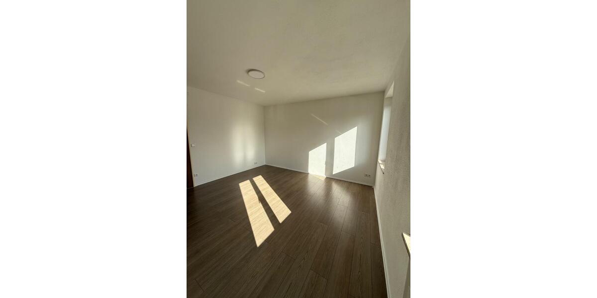 Etagenwohnung Treuchtlingen - 3 Zimmer, 92 m&sup2;, 828&euro; | Angebot:25480107