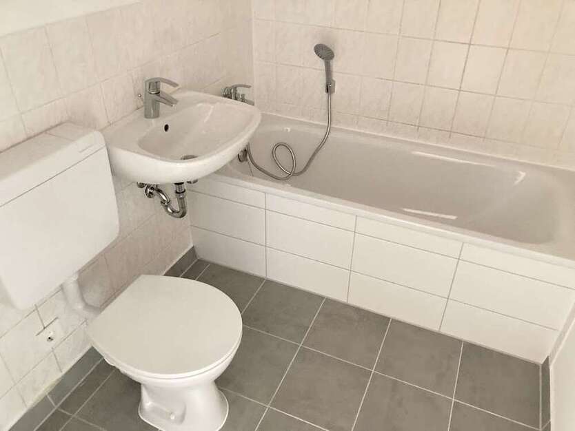 Wohnung zum Mieten in Magdeburg 460 € 68.53 m²