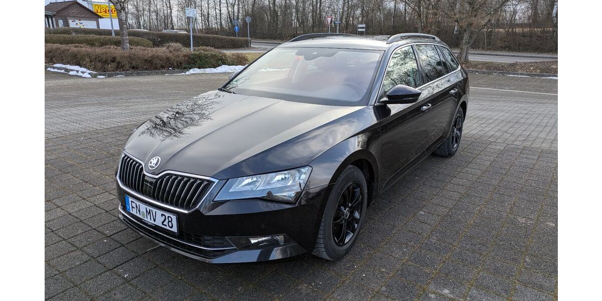 Skoda Superb 140.000 km 15.990 &euro; Bermatingen 88697