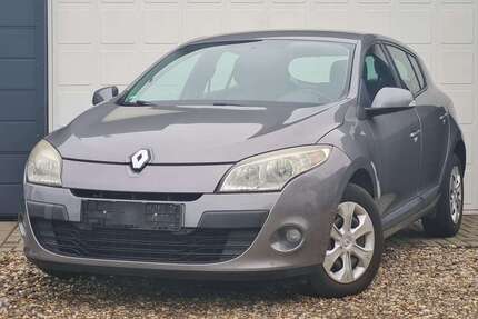 Renault Megane 114.000 km 6.499 &euro; Dinslaken 46539