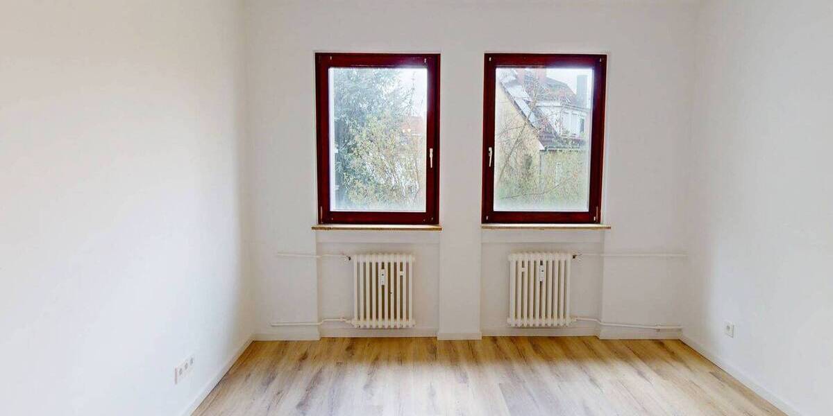 Etagenwohnung Frankfurt Ginnheim - 3 Zimmer, 81 m&sup2;, 1.500&euro; | Angebot:26886494