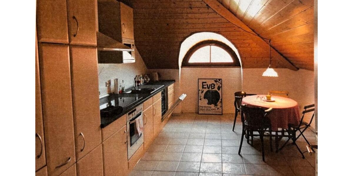 Dachgeschoßwohnung Scheer - 2.5 Zimmer, 88 m&sup2;, 920&euro; | Angebot:26587070