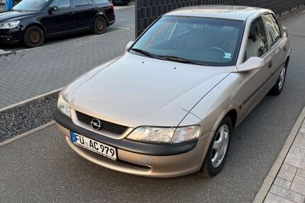 Opel Vectra 150.000 km 1.550 &euro; Fürth 90763