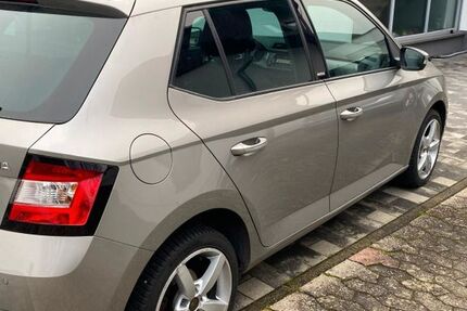 Skoda Fabia 63.000 km 11.999 &euro; Neuwied 56566