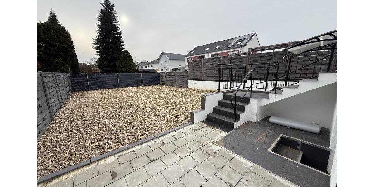 Einfamilienhaus Kerpen - 10 Zimmer, 245 m&sup2;, 3.000&euro; | Angebot:24689121