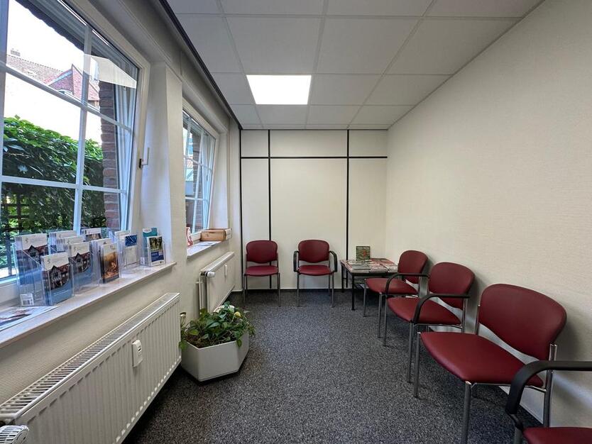 Ihr neues ImmobilieN QUARTIER: Praxis o. Bürofläche im Wunstorfer Ärztehaus in der Innenstadt