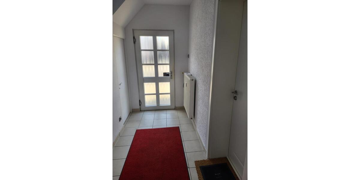 Etagenwohnung Siegburg - 2 Zimmer, 64 m&sup2;, 700&euro; | Angebot:25571239