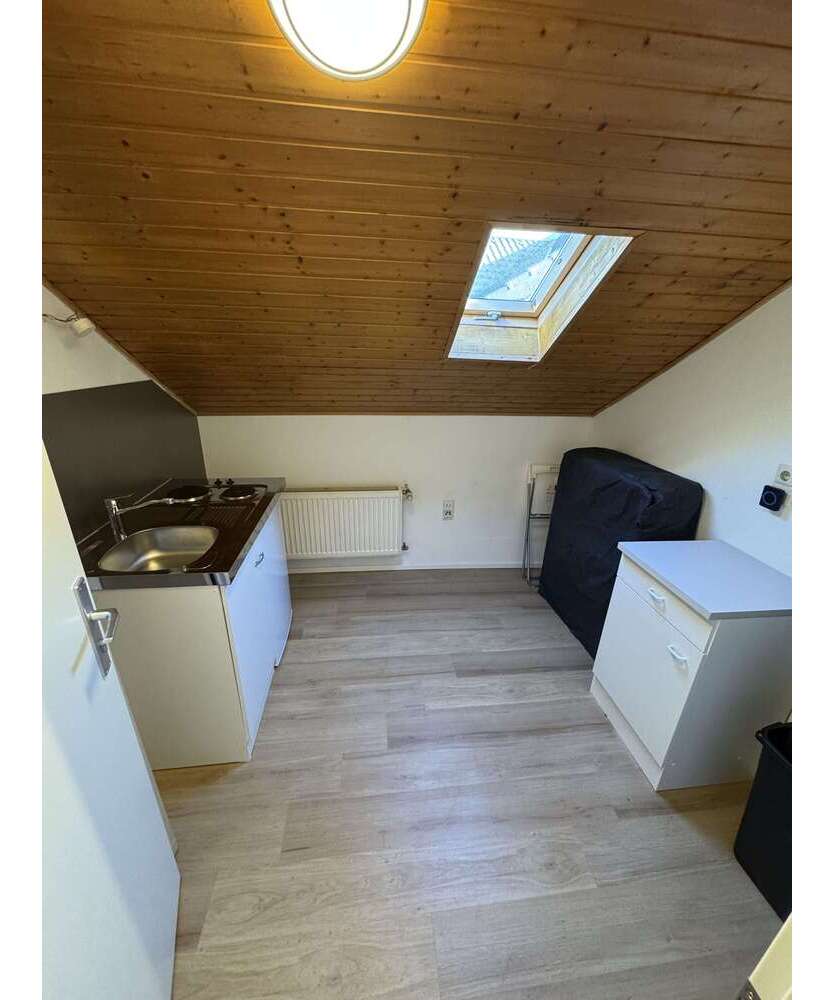 Wohnung zum Mieten in Karlsruhe 385 € 10 m²