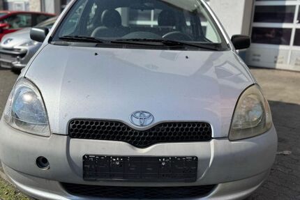 Toyota Yaris 94.000 km 1.400 &euro; Wertheim am Main 97877
