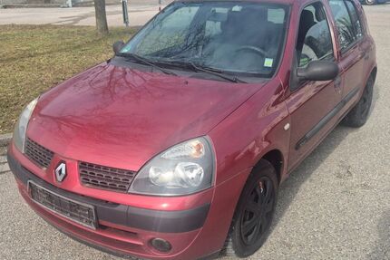 Renault Clio 163.000 km 900 &euro; KARLSRUHE 76135