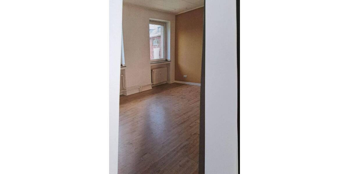 Etagenwohnung Duisburg Mittelmeiderich - 2 Zimmer, 70 m&sup2;, 620&euro; | Angebot:26816793