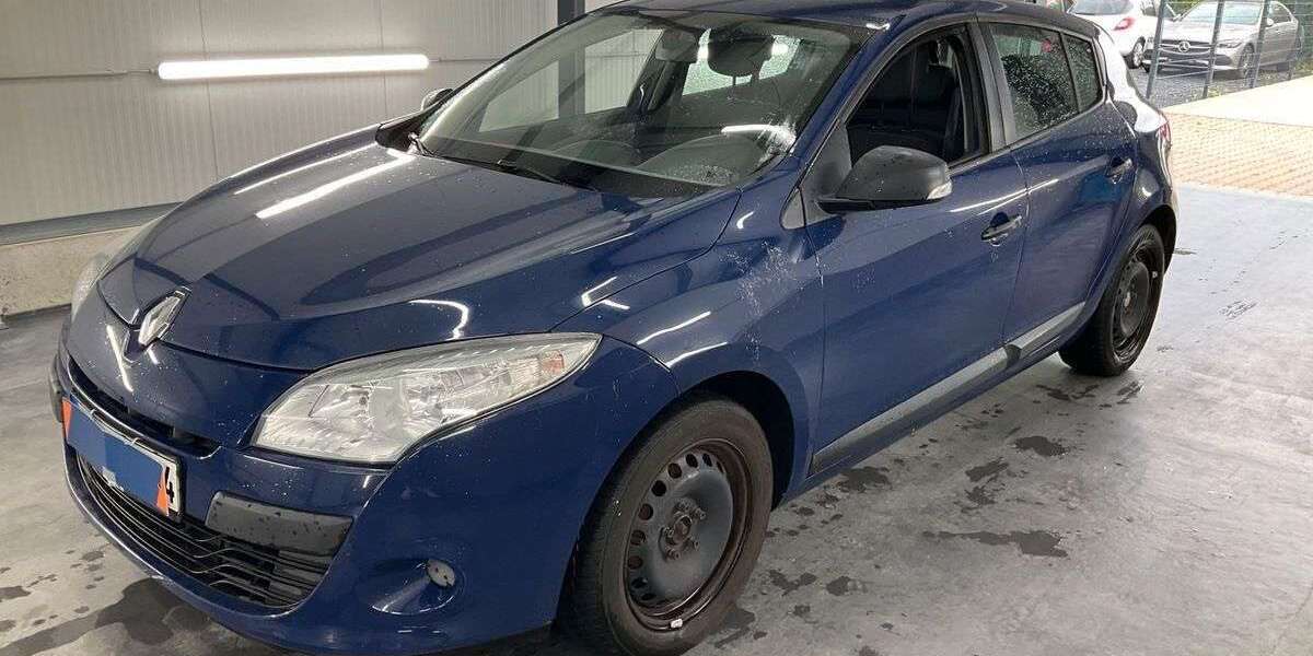 Renault Megane 118.000 km 3.490 &euro; Frankfurt 65933