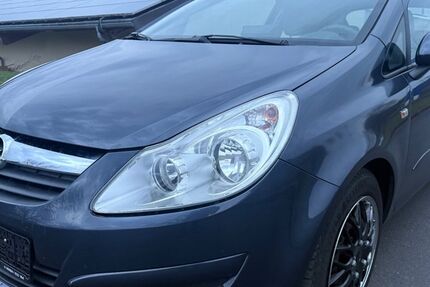 Opel Corsa 128.000 km 2.990 &euro; Alheim-Heinebach 36211
