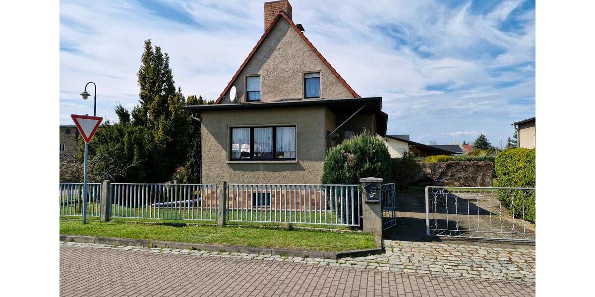 Einfamilienhaus Zörbig - 3 Zimmer, 95 m&sup2;, 250.000&euro; | Angebot:26222710