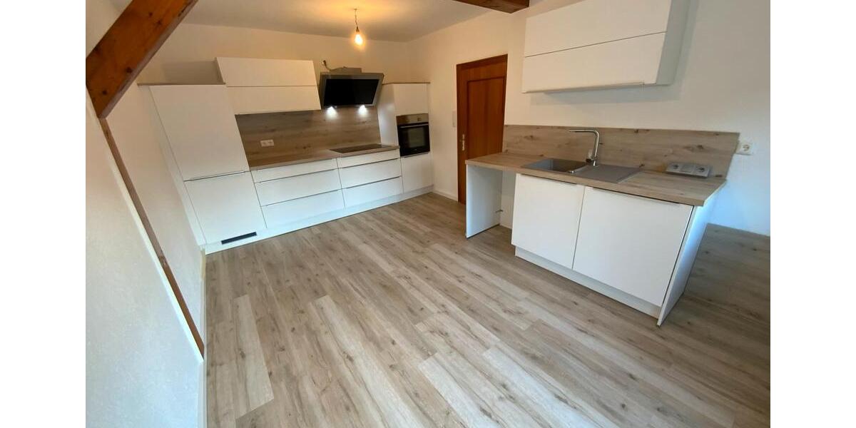 Dachgeschoßwohnung Zella-Mehlis Mehlis - 3 Zimmer, 75 m&sup2;, 550&euro; | Angebot:26041702