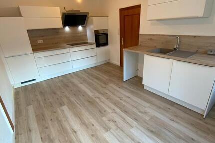 Wohnung Zella-Mehlis Mehlis - 3 Zimmer, 75 m&sup2;, 550&euro; | Angebot:26041702