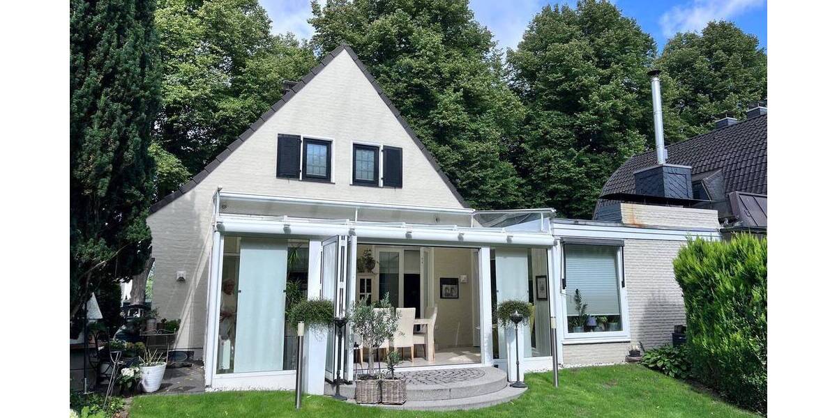 Sehr gepflegtes und gemütliches Einfamilienhaus mit wunderschönem Garten in Bad Schwartau 4 zimmer