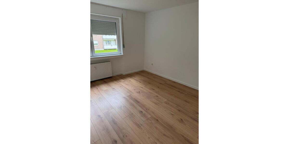 Etagenwohnung Blomberg - 4 Zimmer, 81 m&sup2;, 600&euro; | Angebot:26415601