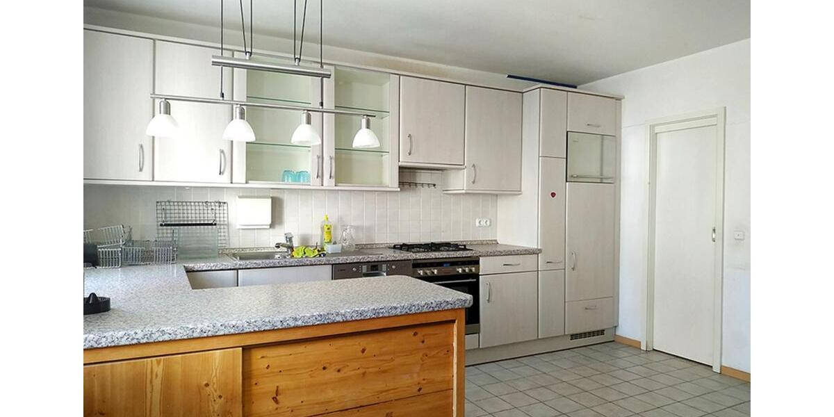 Etagenwohnung Karlstadt - 3 Zimmer, 130 m&sup2;, 1.200&euro; | Angebot:25572097