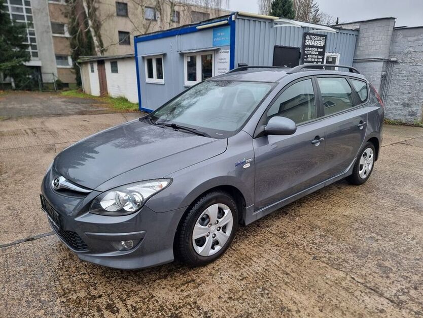 i30