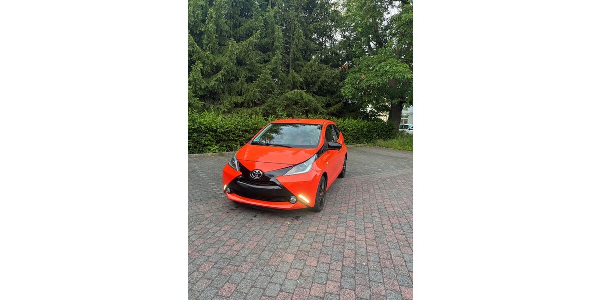 Toyota Aygo (X) 138.500 km 6.499 &euro; Kalbach 36148