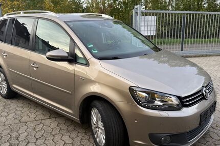 VW Touran 199.702 km 8.900 € Plaidt 56637
